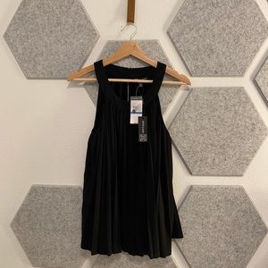 NWT XL Cable and Gauge Black Swing Pleated Halter Tank Top
